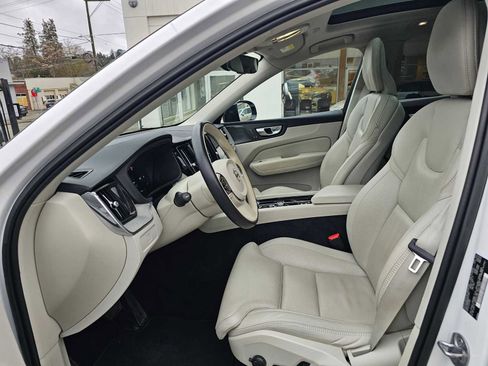 Certified 2023 Volvo XC60 B6 Ultimate w/ Protection Package Premier image 23