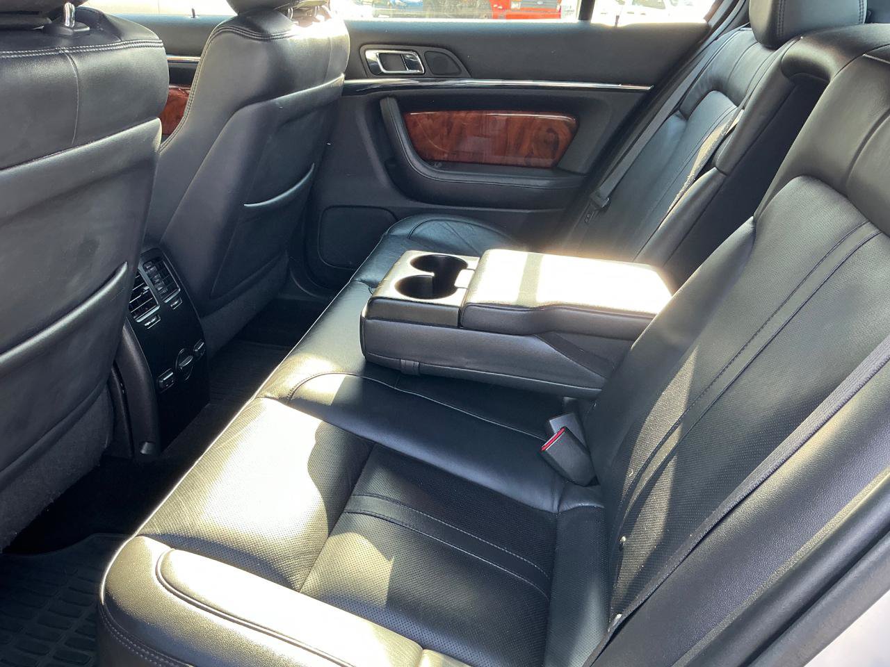Used 2013 Lincoln MKS AWD image 14