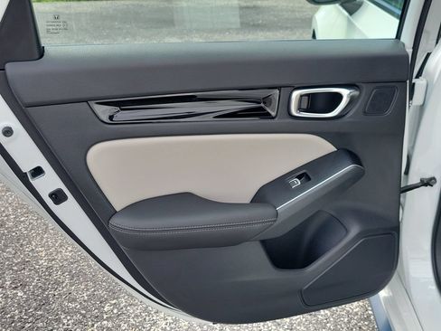 Used 2024 Honda Civic Sport Touring image 28