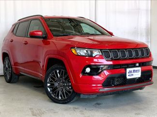 Used 2023 Jeep Compass Limited video 1