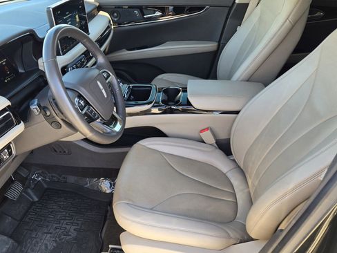 Used 2023 Lincoln Nautilus Reserve w/ Equipment Group 201A image 14