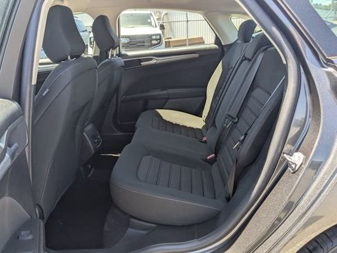 Certified 2020 Ford Fusion SE FWD image 24