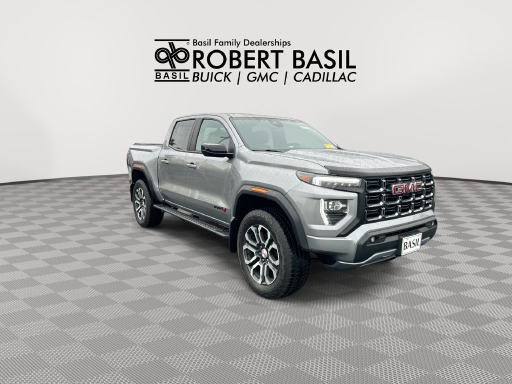 Used 2024 GMC Canyon AT4 w/ AT4 Premium Package AWD/4WD image 2