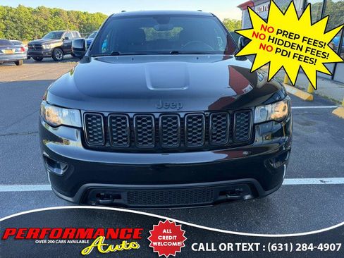 Used 2019 Jeep Grand Cherokee Laredo AWD/4WD image 15