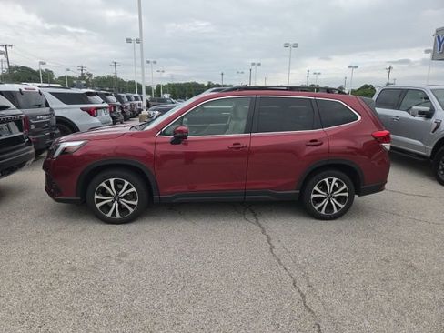 Used 2024 Subaru Forester Limited AWD/4WD image 5