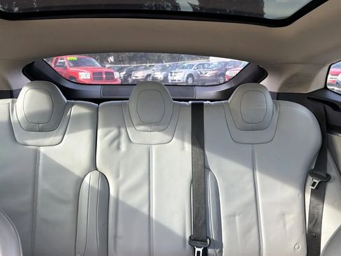 Used 2014 Tesla Model S 60 image 8