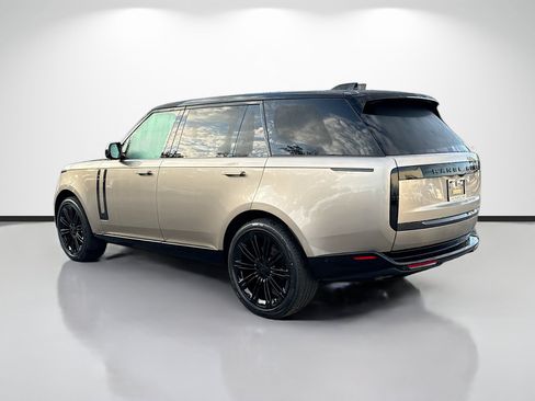 New 2026 Land Rover Range Rover Long Wheelbase SE AWD/4WD image 3