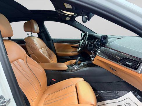 Used 2018 BMW 530i xDrive AWD/4WD image 22