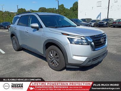Certified 2025 Nissan Pathfinder SV
