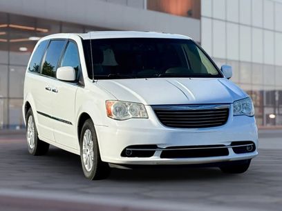 Used 2015 Chrysler Town & Country Touring w/ Driver Convenience Group
