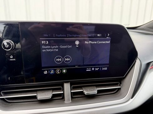 Used 2024 Chevrolet Trax RS w/ Driver Confidence Package image 28