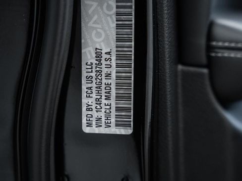 New 2025 Jeep Grand Cherokee Altitude image 38