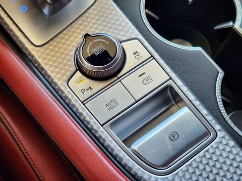 Used 2022 Genesis G70 3.3T Launch Edition image 20