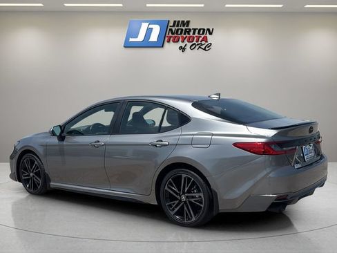 Used 2025 Toyota Camry XSE FWD image 7