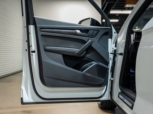 Used 2021 Audi SQ5 Prestige w/ Prestige Package image 55