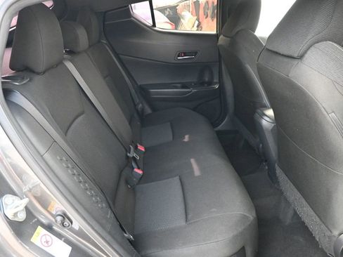 Used 2019 Toyota C-HR LE image 14