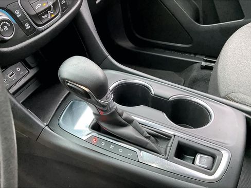 Used 2023 Chevrolet Equinox LT FWD image 14