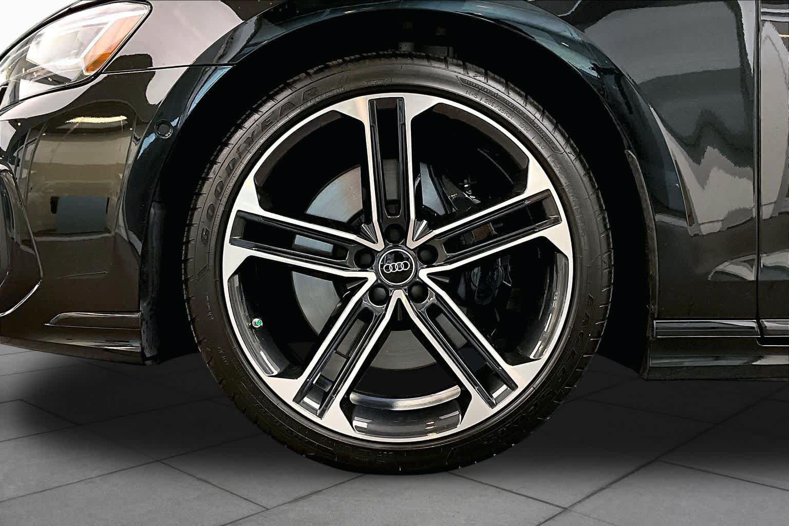 Certified 2026 Audi A8 L 3.0T AWD/4WD image 10