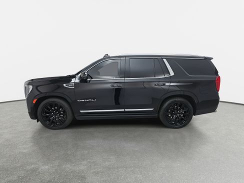 Used 2023 GMC Yukon Denali w/ Denali Reserve Package image 6