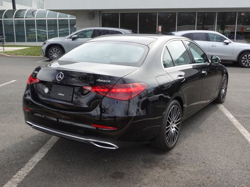 Used 2022 Mercedes-Benz C 300 4MATIC Sedan image 4