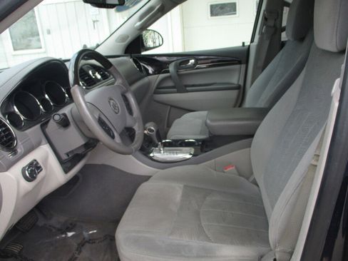 Used 2017 Buick Enclave Convenience FWD image 29