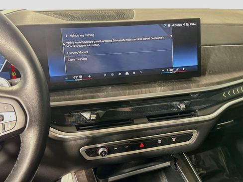 Used 2024 BMW X5 sDrive40i w/ Premium Package RWD image 18