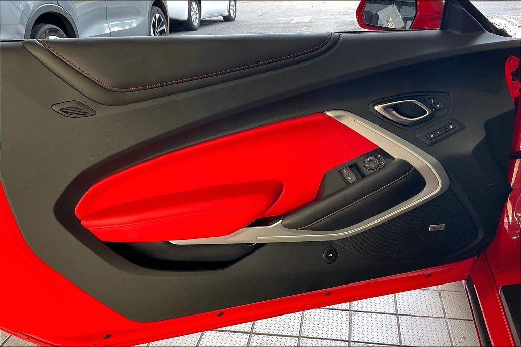 Used 2018 Chevrolet Camaro LT RWD image 2