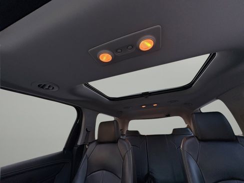 Used 2016 GMC Acadia SLT w/ Open Road Package image 26