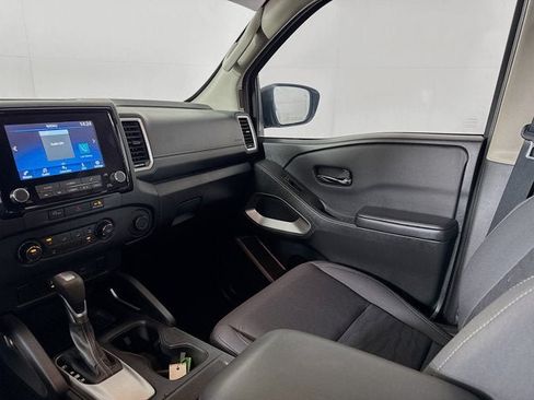 Used 2024 Nissan Frontier SV w/ Technology Package AWD/4WD image 21