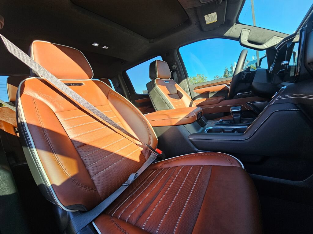 Certified 2026 GMC Sierra 1500 Denali Ultimate AWD/4WD image 31