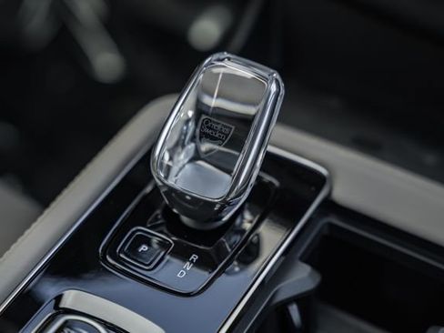 New 2026 Volvo XC90 T8 Plus w/ Protection Package Premier image 25