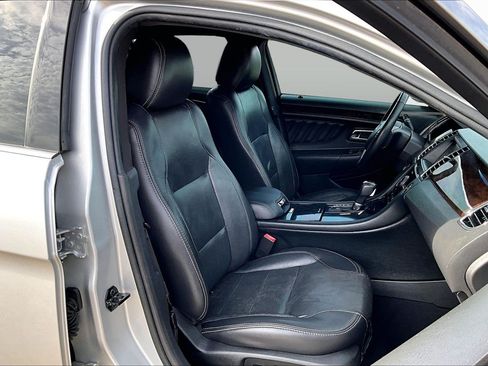 Used 2019 Ford Taurus Limited FWD image 7