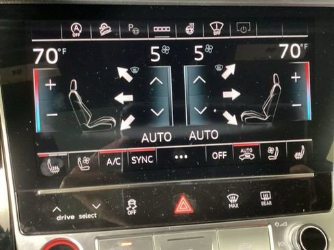 New 2026 Audi SQ8 Prestige image 25