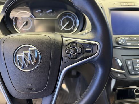 Used 2014 Buick Regal FWD image 17