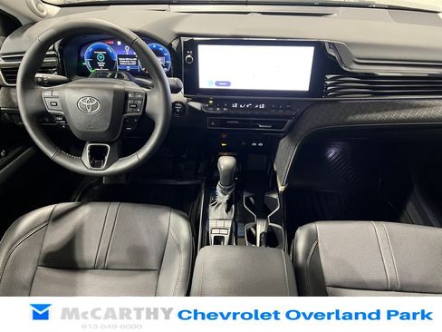 Used 2025 Toyota Camry XLE w/ Premium Plus Package AWD/4WD image 28