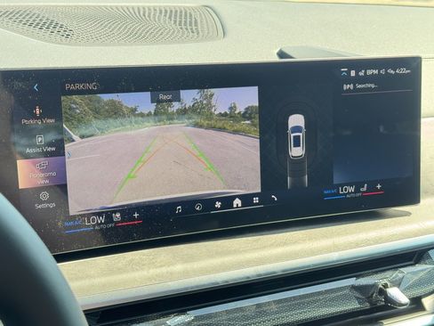 Used 2026 BMW X5 xDrive40i w/ Premium Package image 8