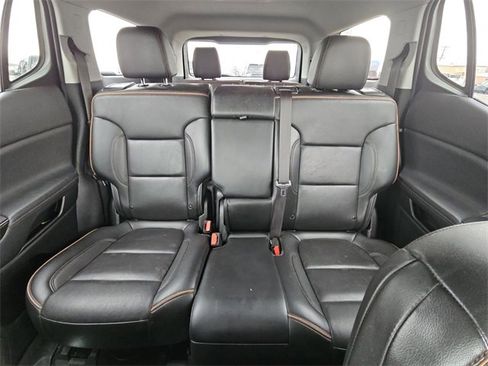 Used 2021 GMC Acadia AT4 image 25