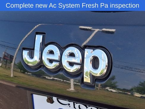 Used 2016 Jeep Grand Cherokee Limited AWD/4WD image 31