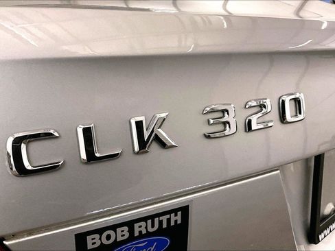 Used 2005 Mercedes-Benz CLK 320 Cabriolet image 14