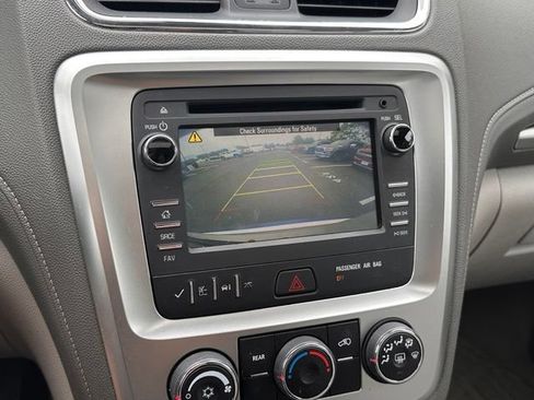 Used 2016 GMC Acadia SLE FWD image 30