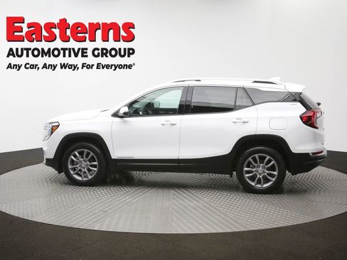 Used 2024 GMC Terrain SLT image 62