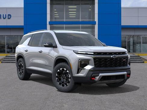 New 2027 Chevrolet Traverse Z71 w/ Driver Confidence Package AWD/4WD image 31