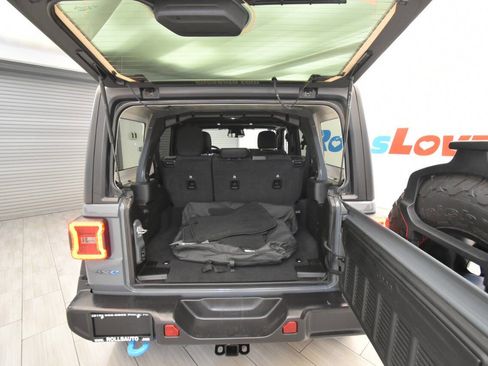 Used 2025 Jeep Wrangler Unlimited Rubicon 4xe AWD/4WD image 54