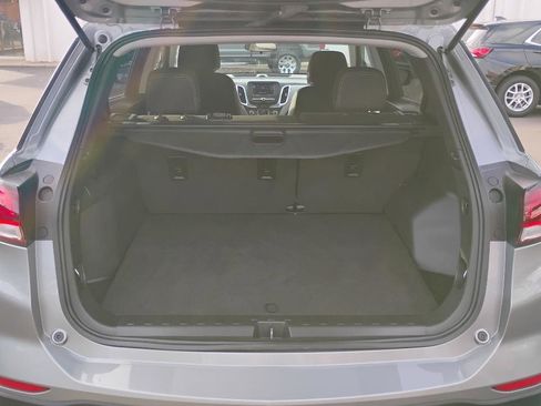 Used 2023 Chevrolet Equinox LT FWD image 17