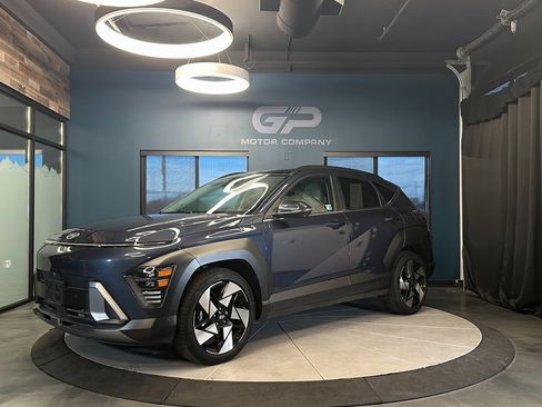 Used 2024 Hyundai Kona Limited image 7