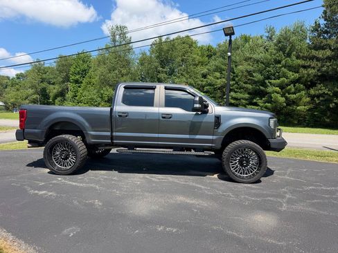 Used 2019 Ford F350 XL w/ STX Appearance Package AWD/4WD image 4