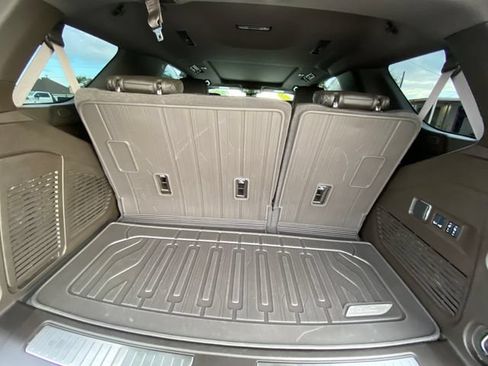 Used 2024 GMC Yukon Denali AWD/4WD image 17