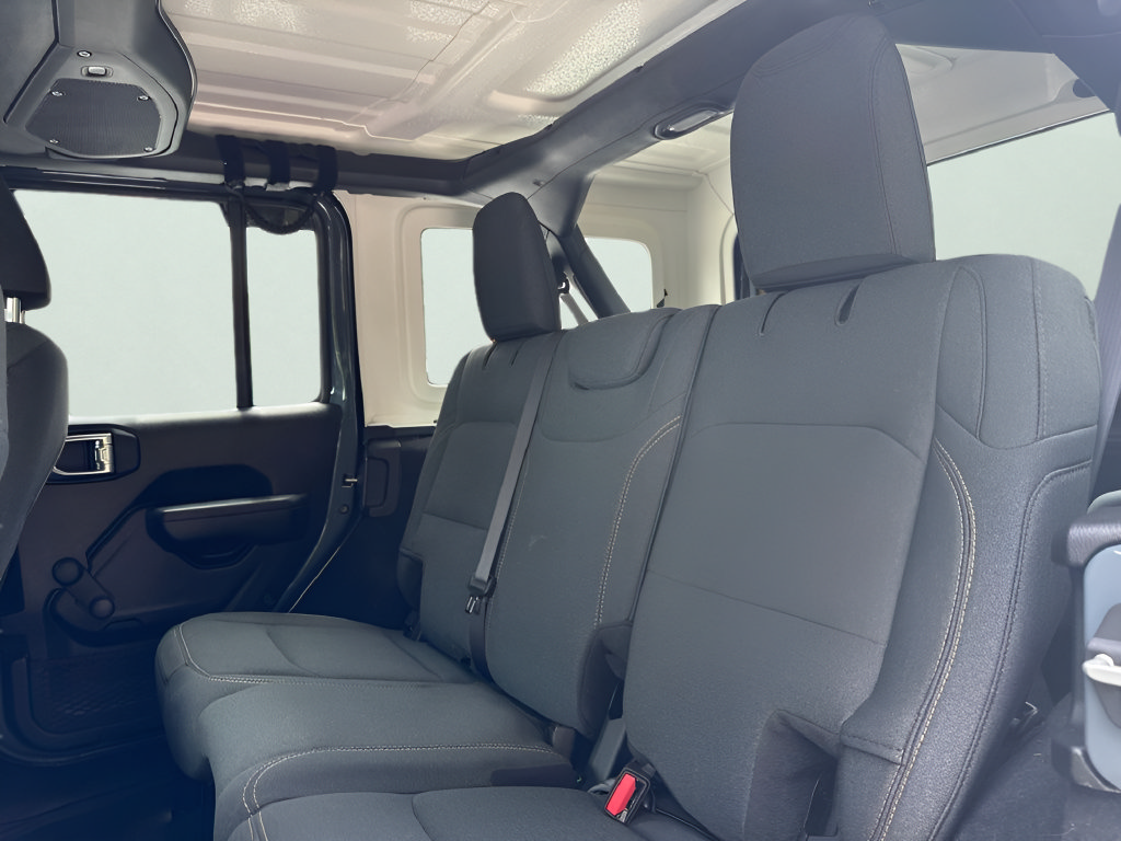 Used 2024 Jeep Wrangler Unlimited Sport AWD/4WD image 33