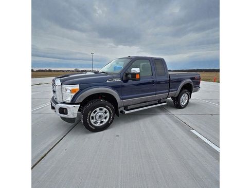 Used 2012 Ford F350 Lariat w/ Chrome Pkg image 4