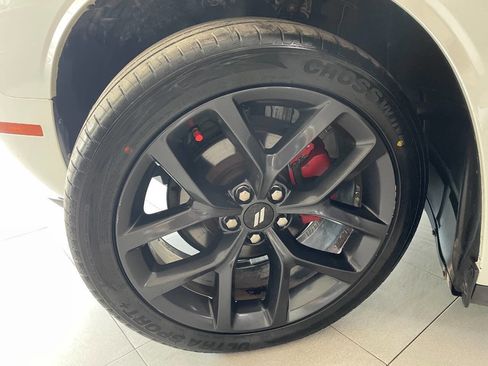 Used 2019 Dodge Challenger SXT w/ Blacktop Package image 10